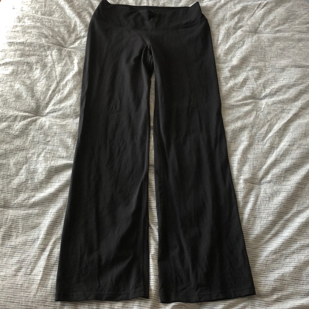 Nike Dri-Fit flare leg pants 🌟 Like New🌟